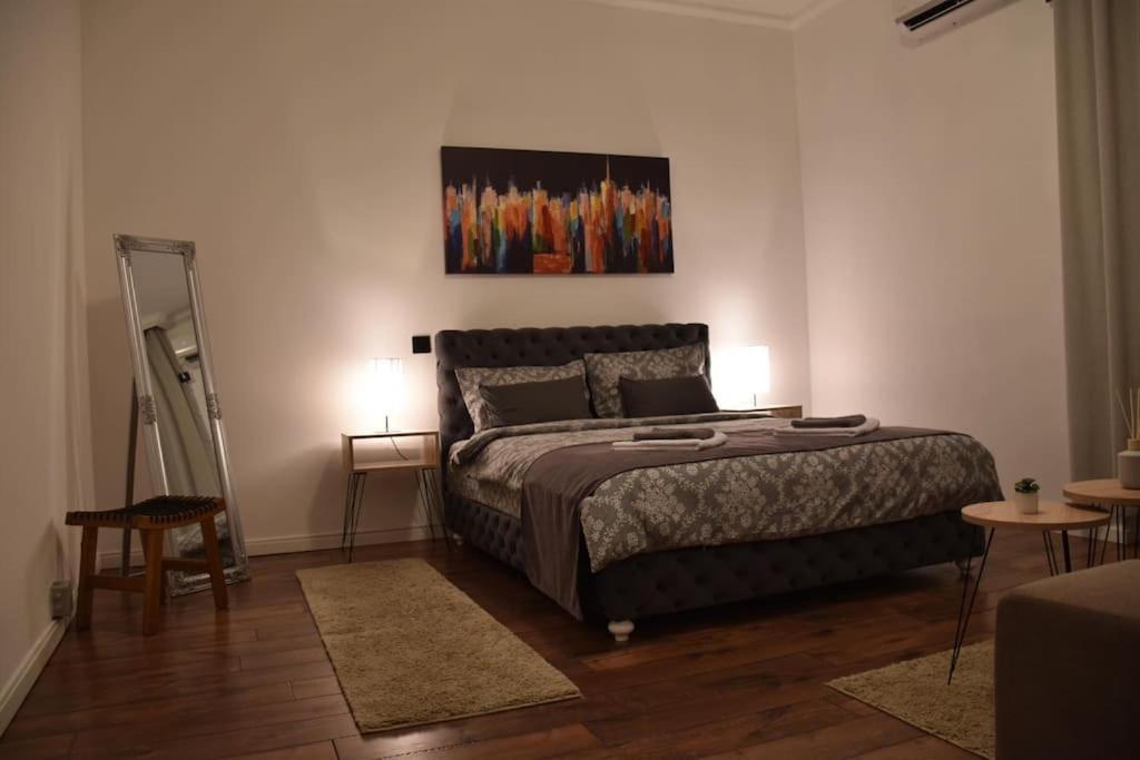 Apartment In Belgrade With Small Parking Space Eksteriør bilde